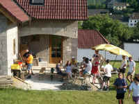 fallschirmsprung3.jpg (43874 Byte)