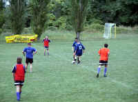 fussballturnier_030830_001.jpg (37287 Byte)